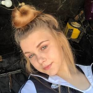 Meet your Posher, Mercades